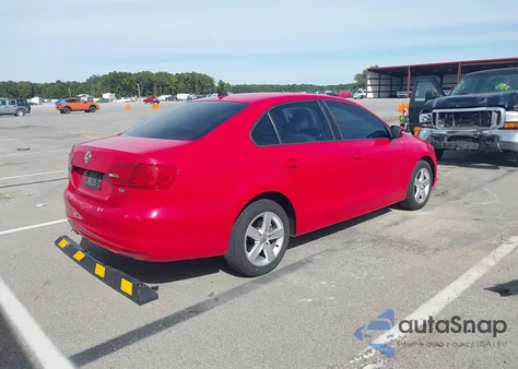 2011 Volkswagen Jetta 2.0L Tdi from USA, damaged, VIN 3VWLL7AJ6BM066599